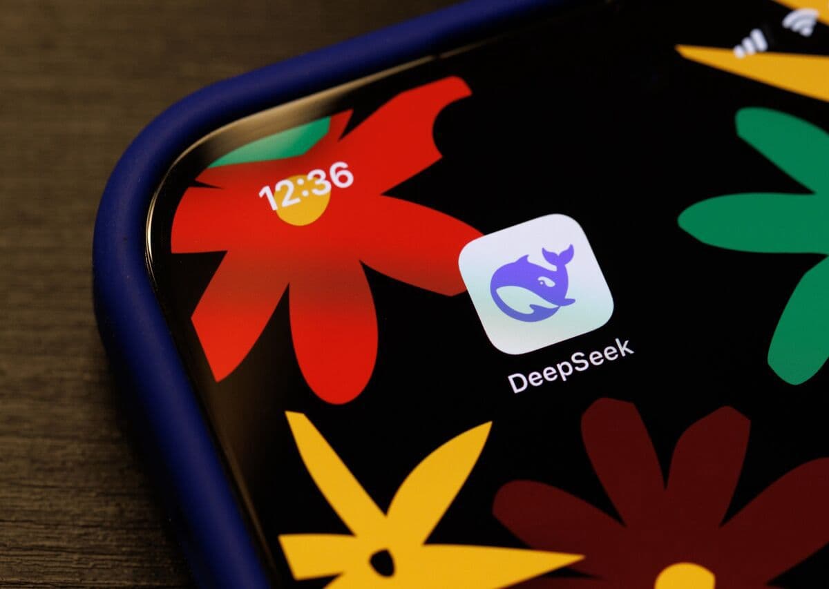 DeepSeek to Raise at Least $12 Billion in Tencent-Backed Funding